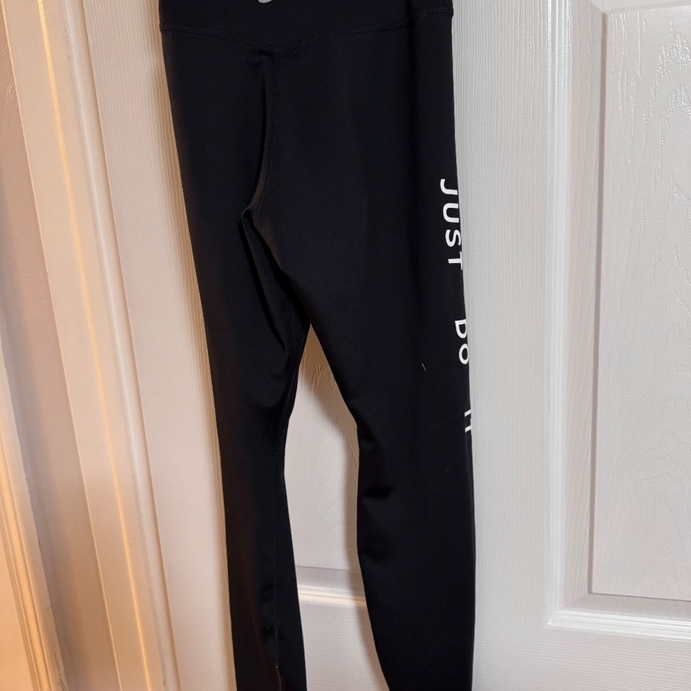 Nike leggings - Picture 2 of 2